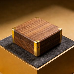 Wholesale Custom Logo Rustic Style Wooden Watch Box Display Case Metal-Edged Wooden Box Suitable for Men and Women Gifts OEM/ODM