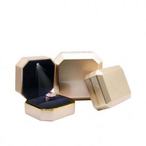 Creative Elegant New Product Stoving Varnish Led Jewelry Box Six Colors Led Ring Box Jewelry Packaging Box