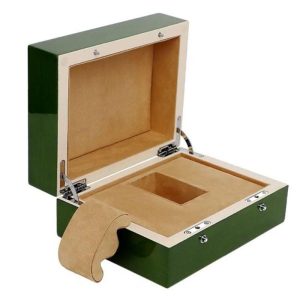 Custom logo green lacquered watch box Unique Wooden Luxury Watch Storage Case Gift Packaging Wooden Watch Box