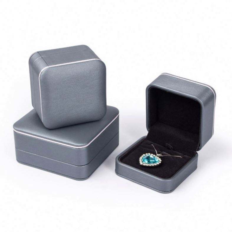 Custom Logo Top Quality Pu Leather Insert Boxes Ring Necklace Bracelet Gift Packaging Plastic Jewelry Box