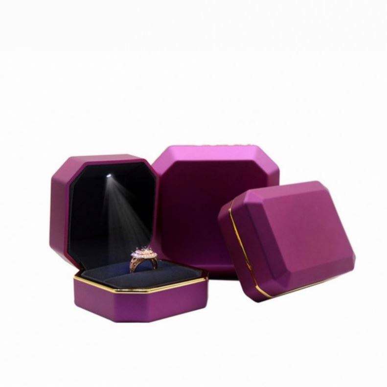 Creative Elegant New Product Stoving Varnish Led Jewelry Box Six Colors Led Ring Box Jewelry Packaging Box - Image 2
