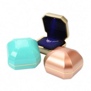 Custom luxury wooden jewellery box set
