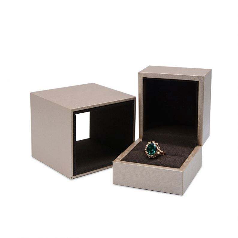 Luxury Black Custom Logo Magnetic Closure Gift Box For Jewelry Necklace