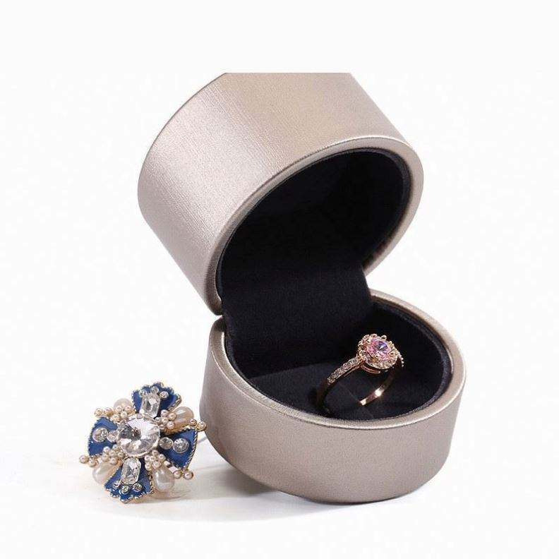 Round High Quality Elegant Jewelry Box PU Leather Jewelry Packaging Ring Necklace Storage - Image 5